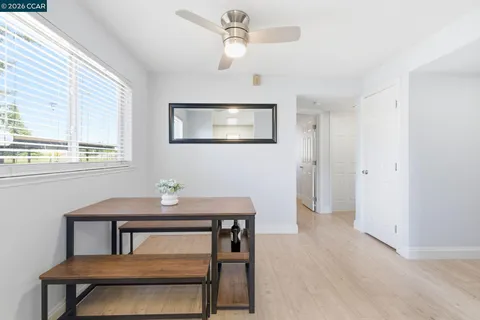 $285,000 | 102 Luna Grande Circle, Unit 5, Sacramento, CA 95834