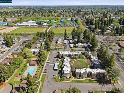 $285,000 | 102 Luna Grande Circle, Unit 5, Sacramento, CA 95834