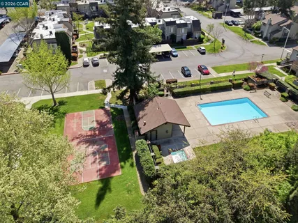 $285,000 | 102 Luna Grande Circle, Unit 5, Sacramento, CA 95834