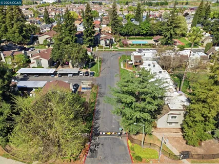 $285,000 | 102 Luna Grande Circle, Unit 5, Sacramento, CA 95834
