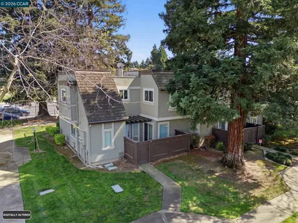 $285,000 | 102 Luna Grande Circle, Unit 5, Sacramento, CA 95834