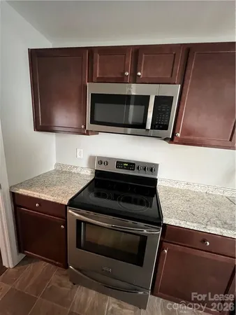 $1,100 | 720 East Pine Street, Lincolnton, NC 28092
