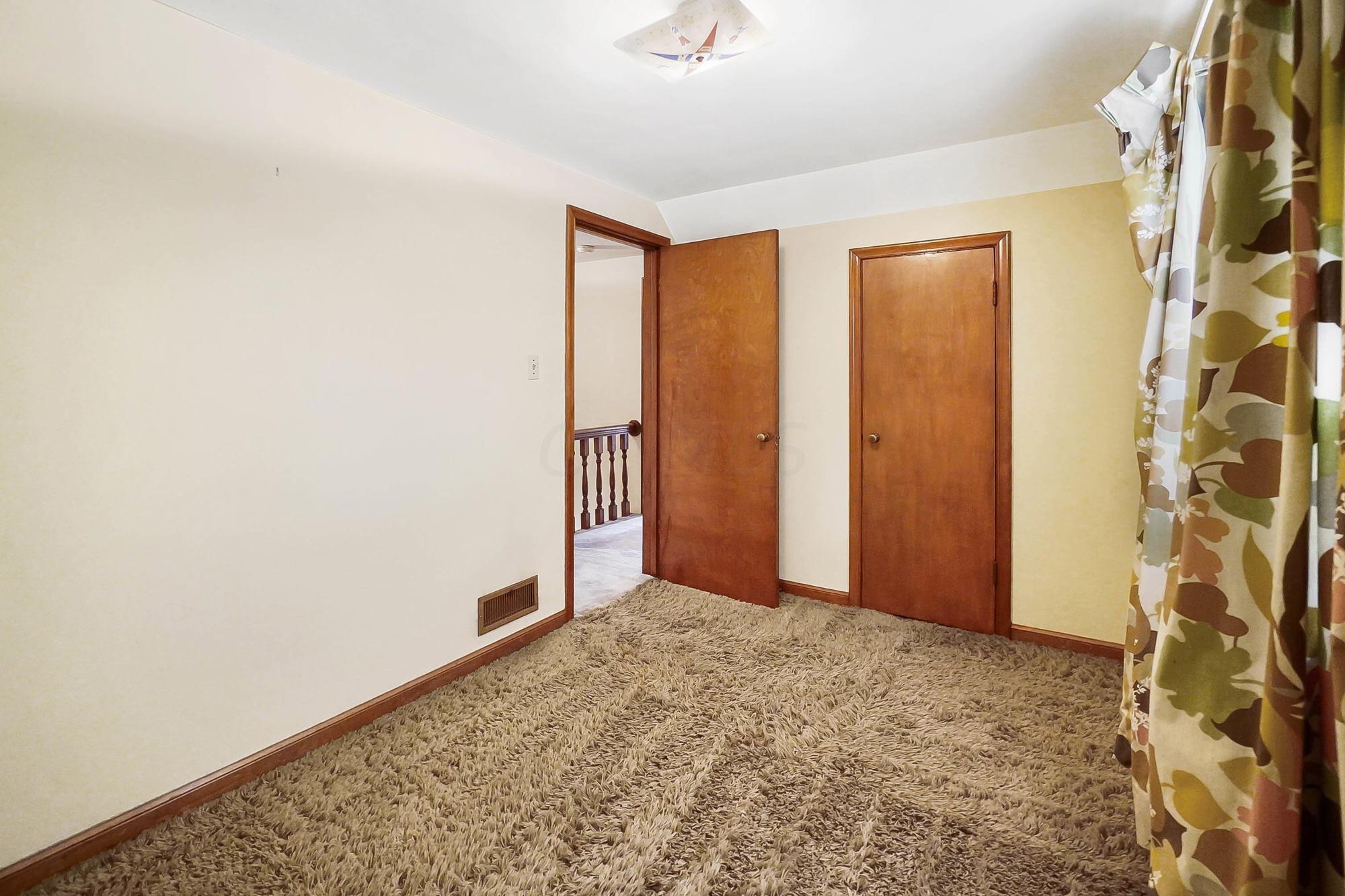 512 South James Road Columbus, OH 43213 - Photo 26 of 45 123
