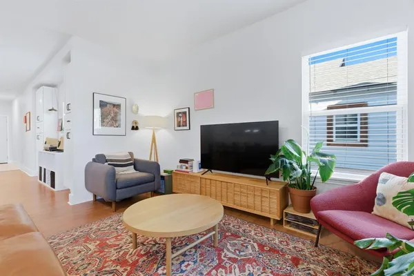 $2,500 | 2410 Catherine Street, Dallas, TX 75211