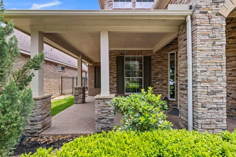 $970,000 | 130 South Arrow Canyon Circle, Spring, TX 77389