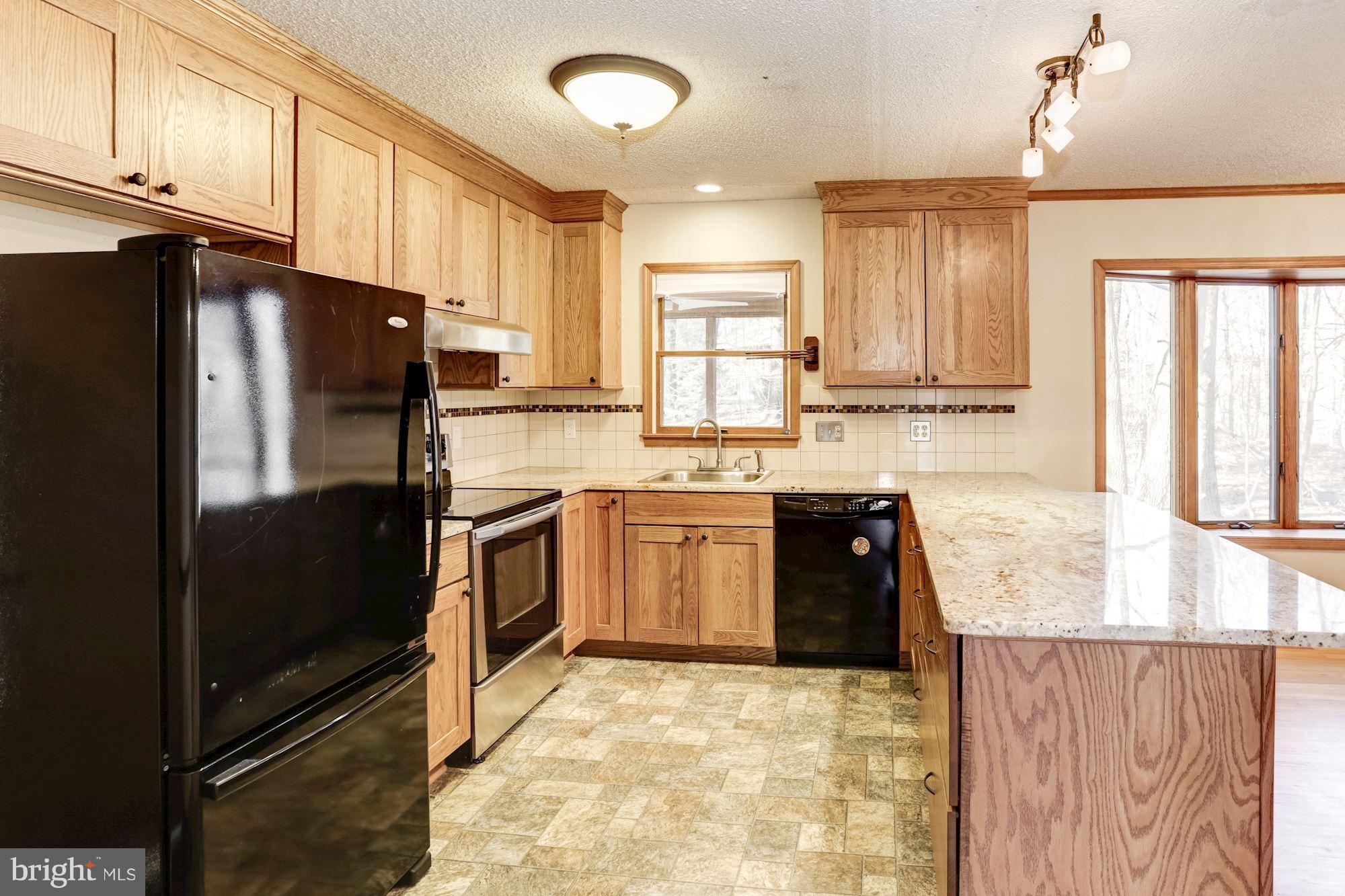 16517 Old Frederick Road Mount Airy, MD 21771 - Photo 11 of 38 Gallery Image 11