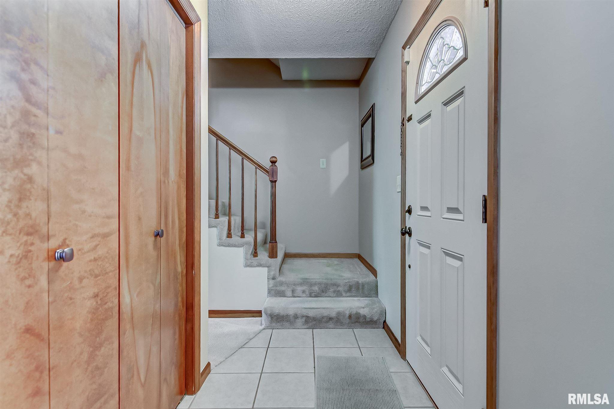 70 Ramblewood Road Chatham, IL 62629 - Photo 3 of 45 Gallery Image 3