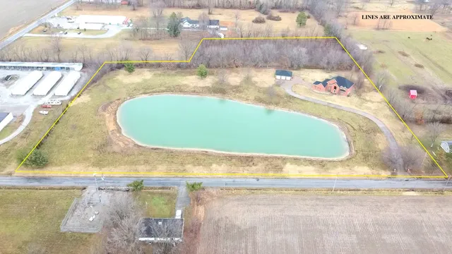 $650,000 | 12863 Bowling Alley Road, Benton, IL 62812