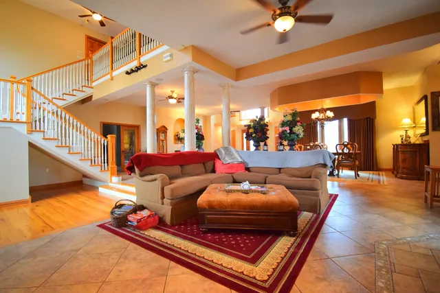 $650,000 | 12863 Bowling Alley Road, Benton, IL 62812