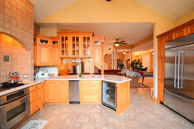 $650,000 | 12863 Bowling Alley Road, Benton, IL 62812