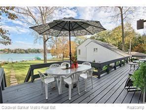 6260 Commerce Road West Bloomfield, MI 48324 - Photo 19 of 23 IMG_3632.JPG