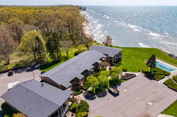 $358,000 | 4150 Ridge Road, Unit 21, Stevensville, MI 49127