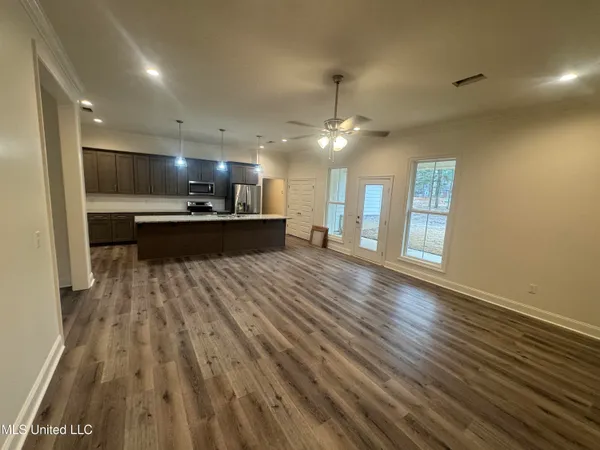 $398,000 | 5247 Canary Drive, Jackson, MS 39272