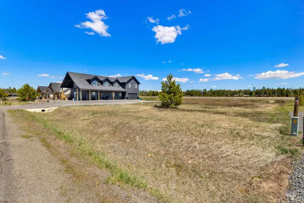 $199,900 | 13140 Hawks Bay Road, Donnelly, ID 83615