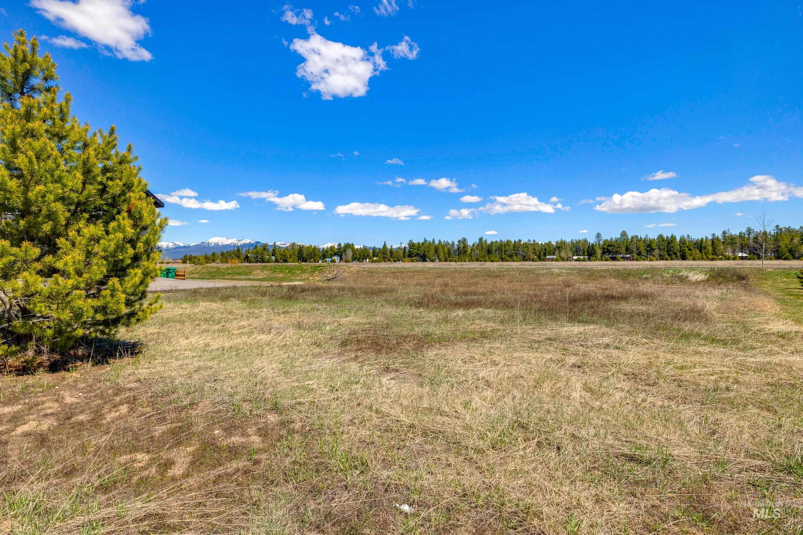 13140 Hawks Bay Road Donnelly, ID 83615 - Photo 9 of 13