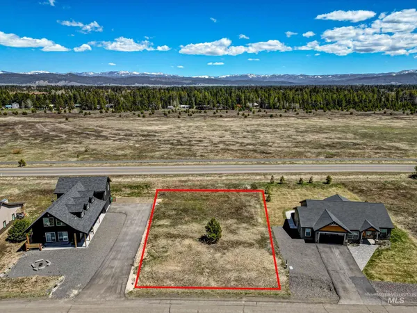 $199,900 | 13140 Hawks Bay Road, Donnelly, ID 83615