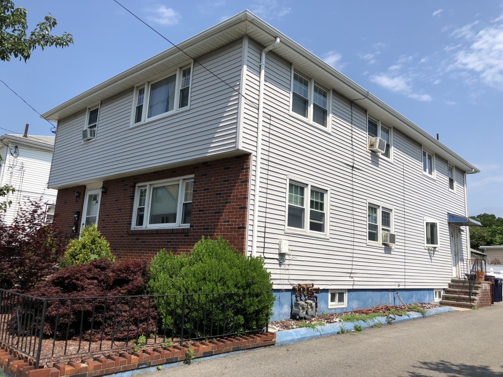 152 Cottage Street Everett, MA 02149 - Photo 1 of 10
