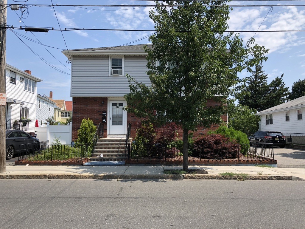 152 Cottage Street Everett, MA 02149 - Photo 2 of 10