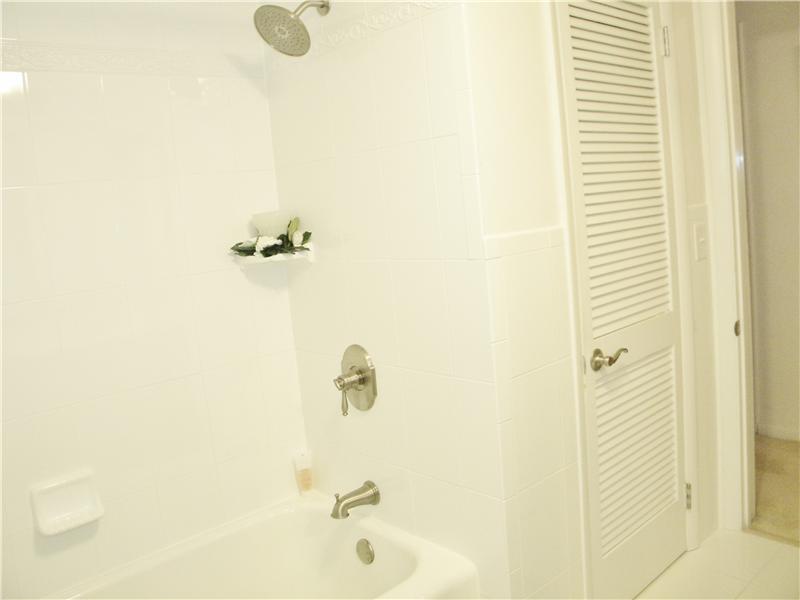 689 Schenley Road Leechburg, PA 15656 - Photo 18 of 25 Full Bath. New Bathroom