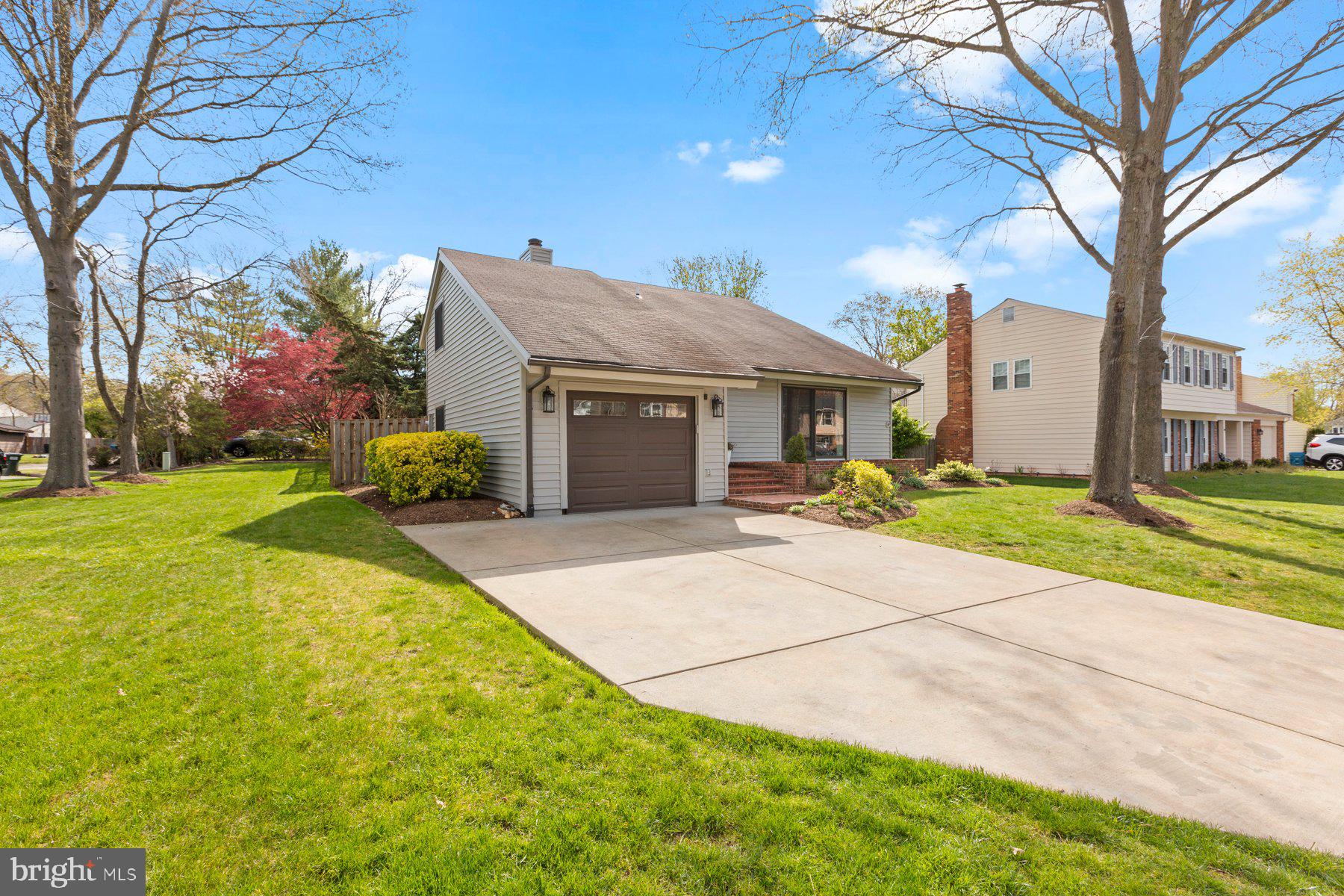 4515 Flintstone Road Alexandria, VA 22306 - Photo 2 of 34 Front of Home