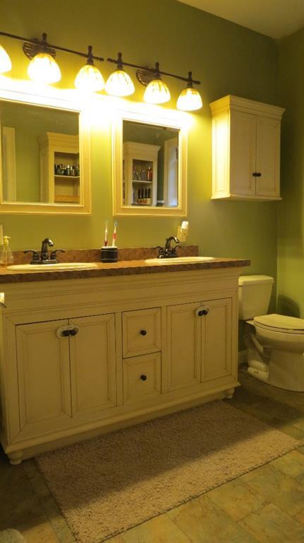 134 Saunders Road Poland, ME 04274 - Photo 18 of 35 Master bath.