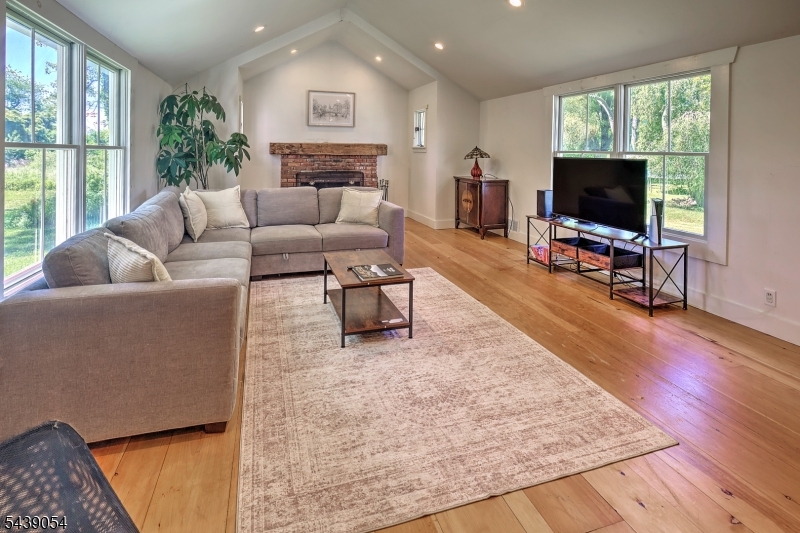 213 Old Turnpike Road Califon, NJ 07830 - Photo 10 of 23