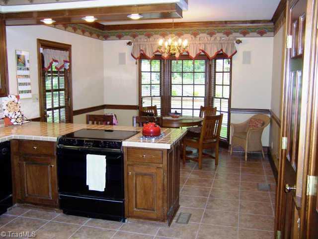 967 Arbor Road Winston-Salem, NC 27104 - Photo 5 of 9 Other. Eat-in Kitchen