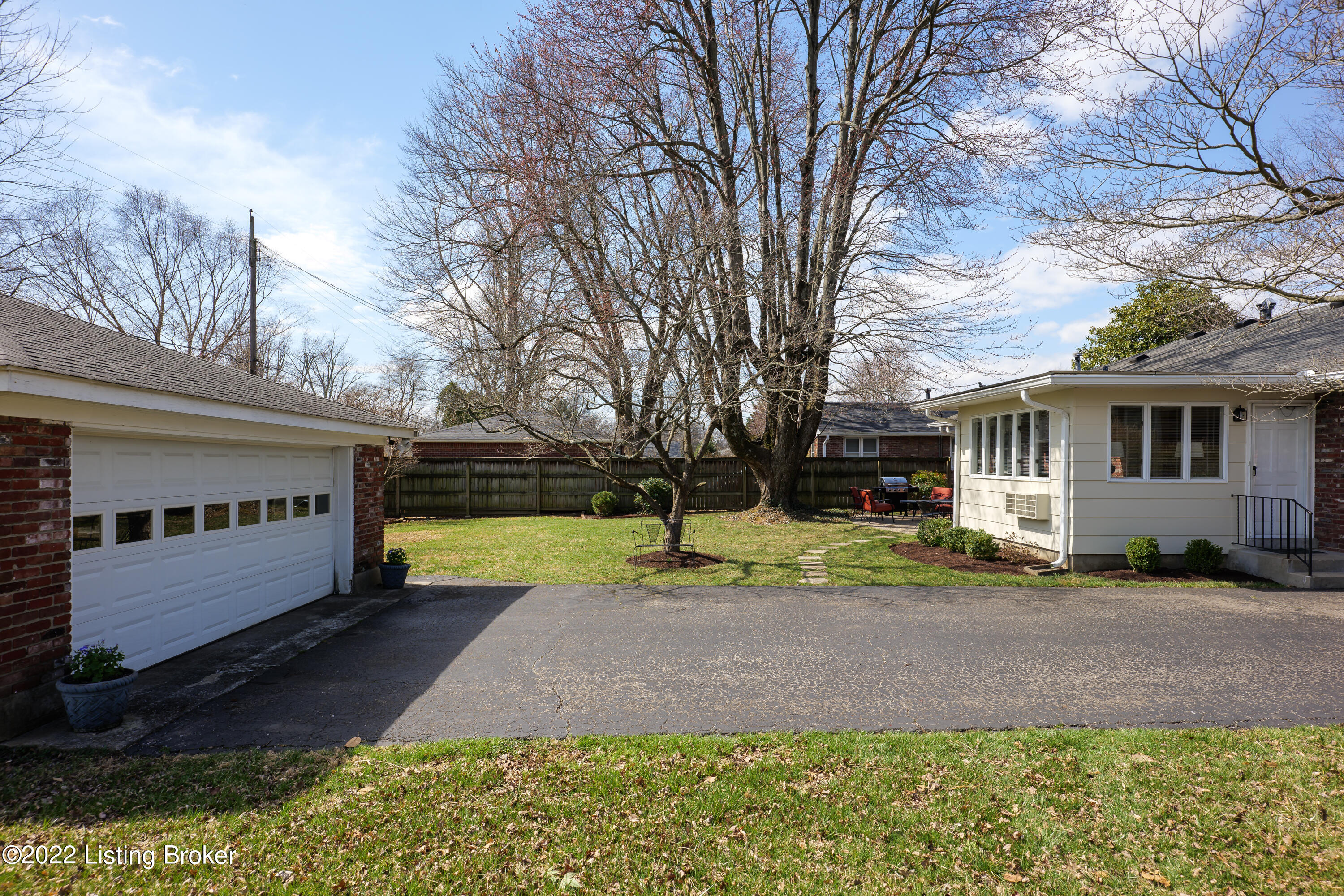 1916 Buttonwood Road Louisville, KY 40222 - Photo 26 of 28 TF - MD - Buttonwood (1 of 28)