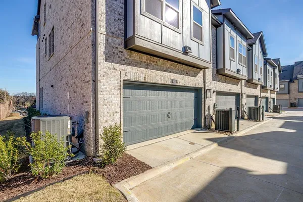 $4,450 | 4847 Fuller Drive, Unit 805, Irving, TX 75039