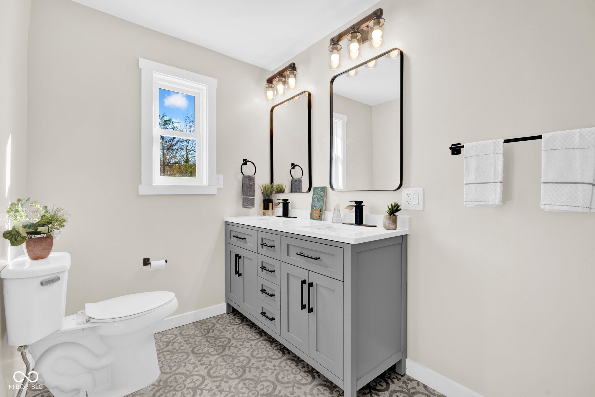 8311 West Old Nashville Road Columbus, IN 47201 - Photo 18 of 28