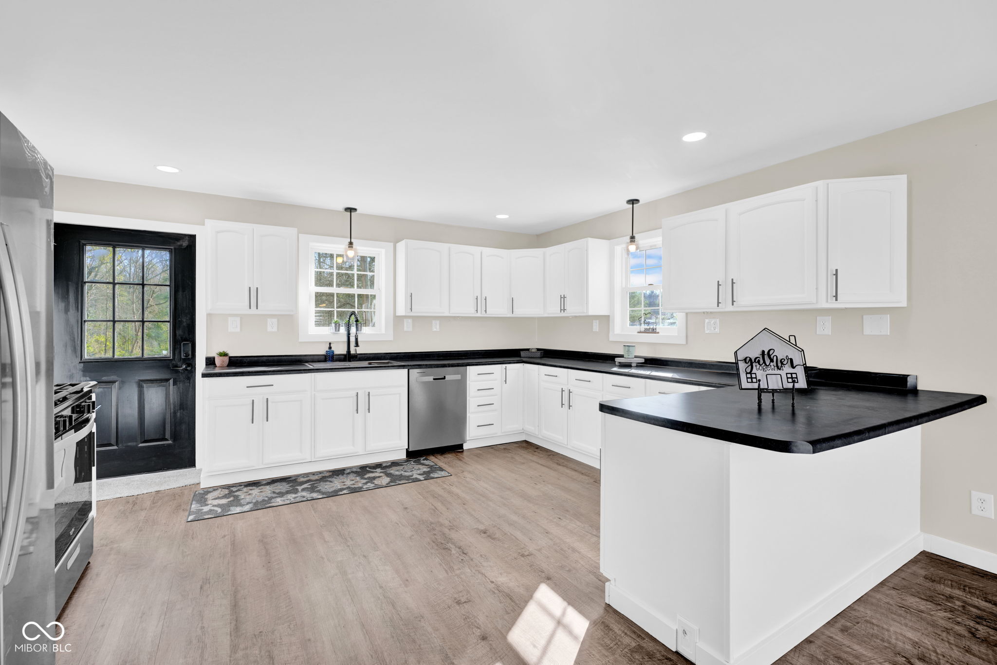 8311 West Old Nashville Road Columbus, IN 47201 - Photo 7 of 28