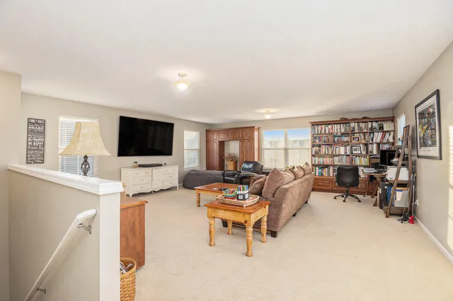 $494,900 | 1048 Graystone Road, Holland, MI 49423