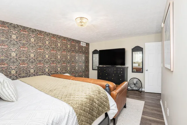 $494,900 | 1048 Graystone Road, Holland, MI 49423