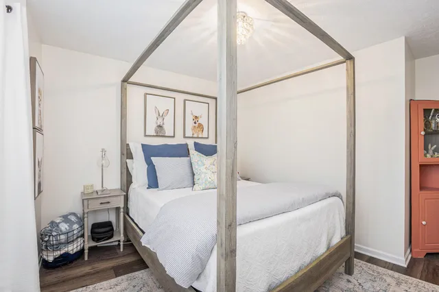 $494,900 | 1048 Graystone Road, Holland, MI 49423