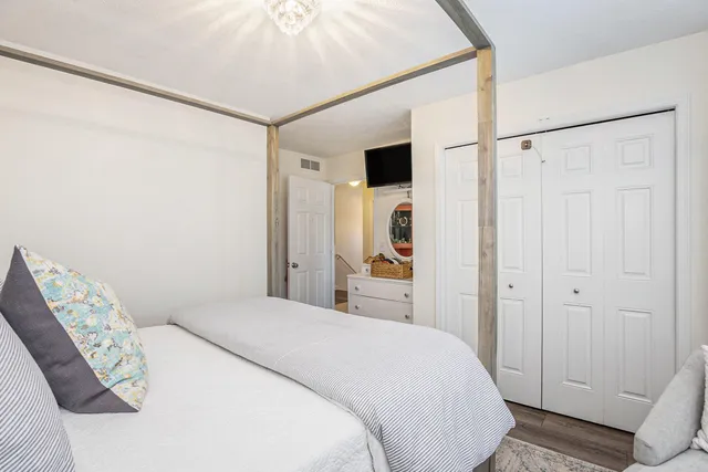 $494,900 | 1048 Graystone Road, Holland, MI 49423