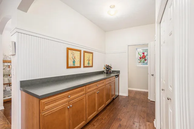 $494,900 | 1048 Graystone Road, Holland, MI 49423