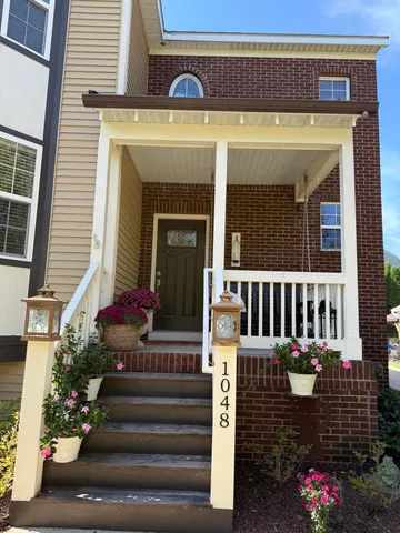 $494,900 | 1048 Graystone Road, Holland, MI 49423