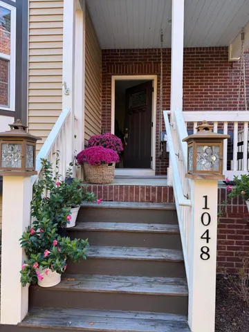 $494,900 | 1048 Graystone Road, Holland, MI 49423