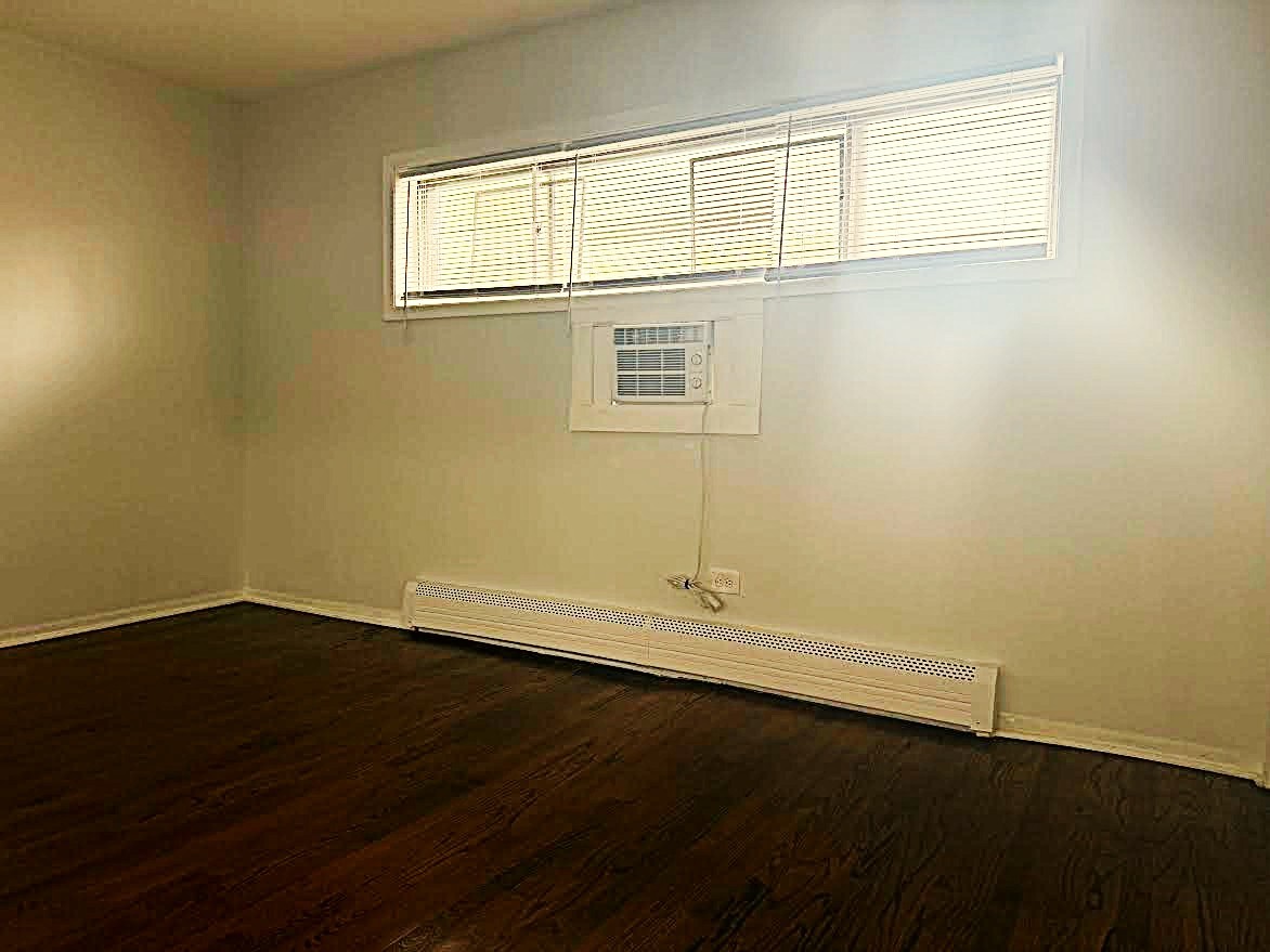 6911 North Ridge Boulevard, Unit 2C Chicago, IL 60645 - Photo 8 of 14
