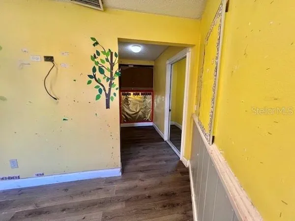 $20 | 4527 Carter Street, Orlando, FL 32811