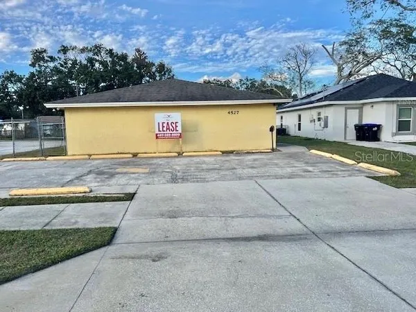 $20 | 4527 Carter Street, Orlando, FL 32811