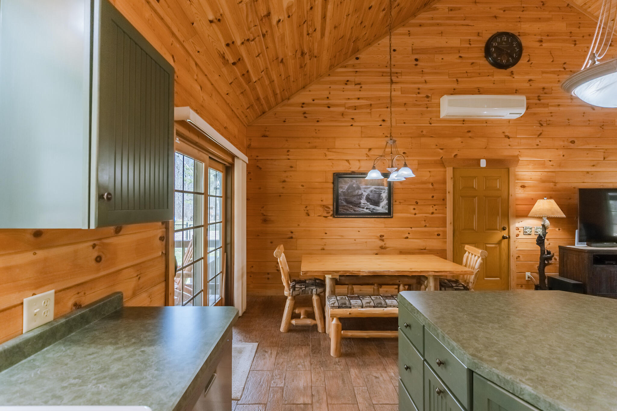 N10579 Deer Run Stephenson, WI 54104 - Photo 23 of 88 Updated Kitchen