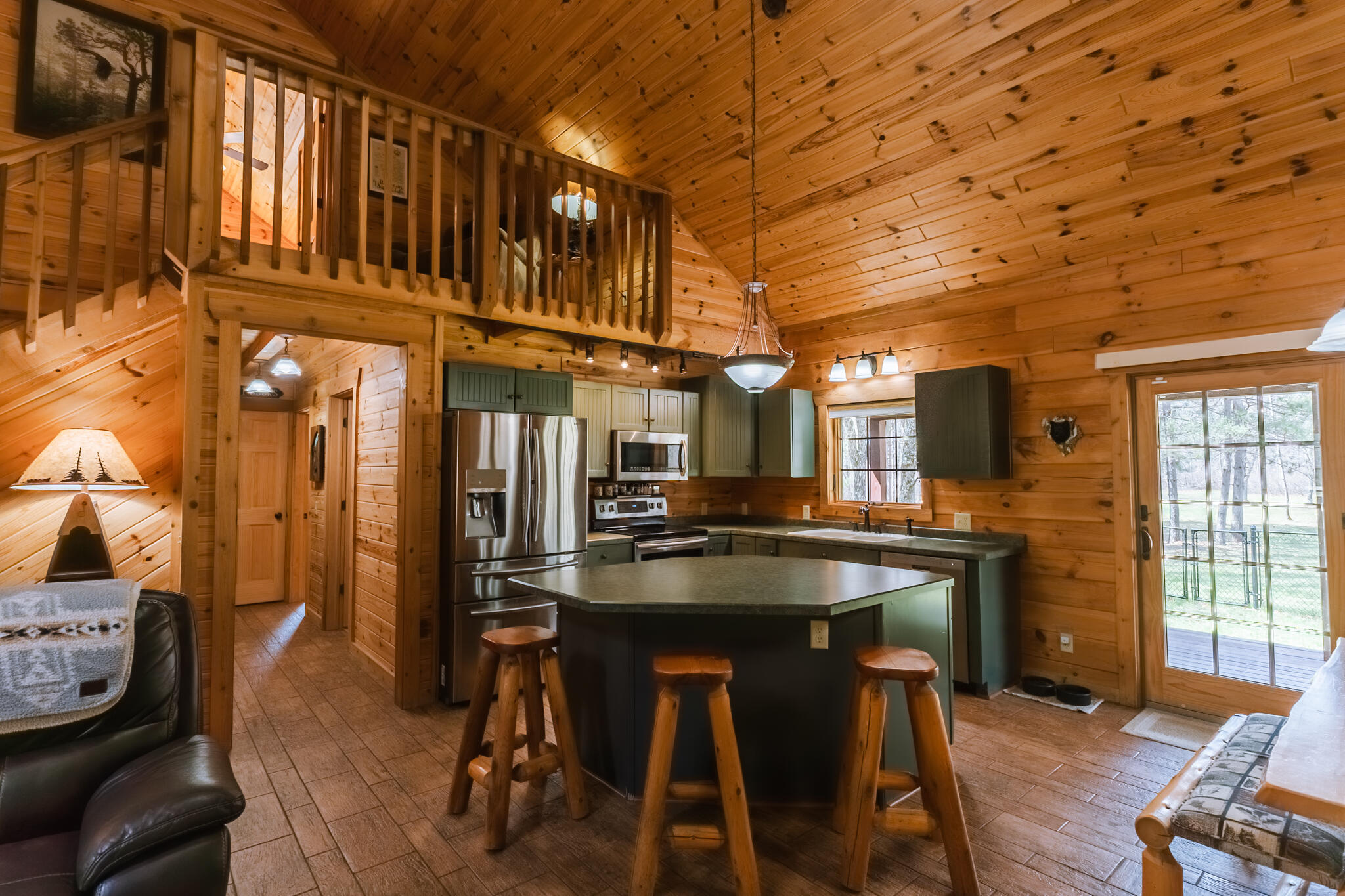 N10579 Deer Run Stephenson, WI 54104 - Photo 28 of 88 Large Island for entertaining