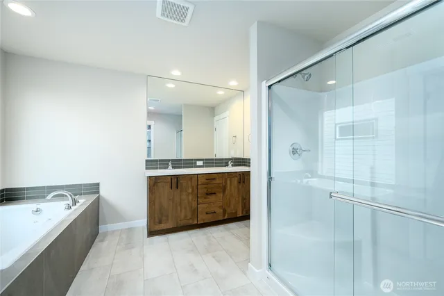 $715,195 | 14516 204th Avenue East, Unit 895, Bonney Lake, WA 98391