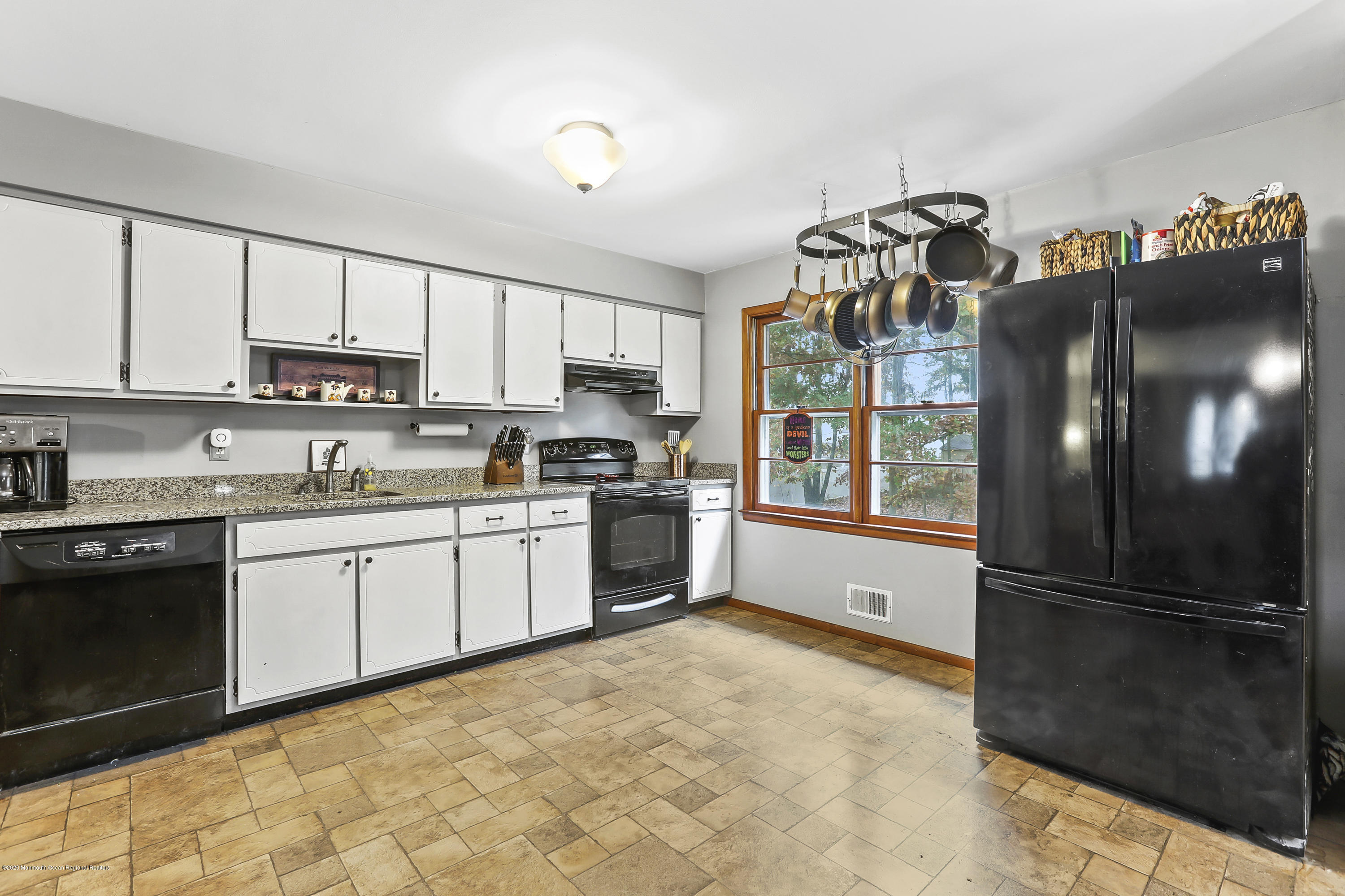 193 Jackson Mills Road Jackson, NJ 08527 - Photo 9 of 25 5W5A9025
