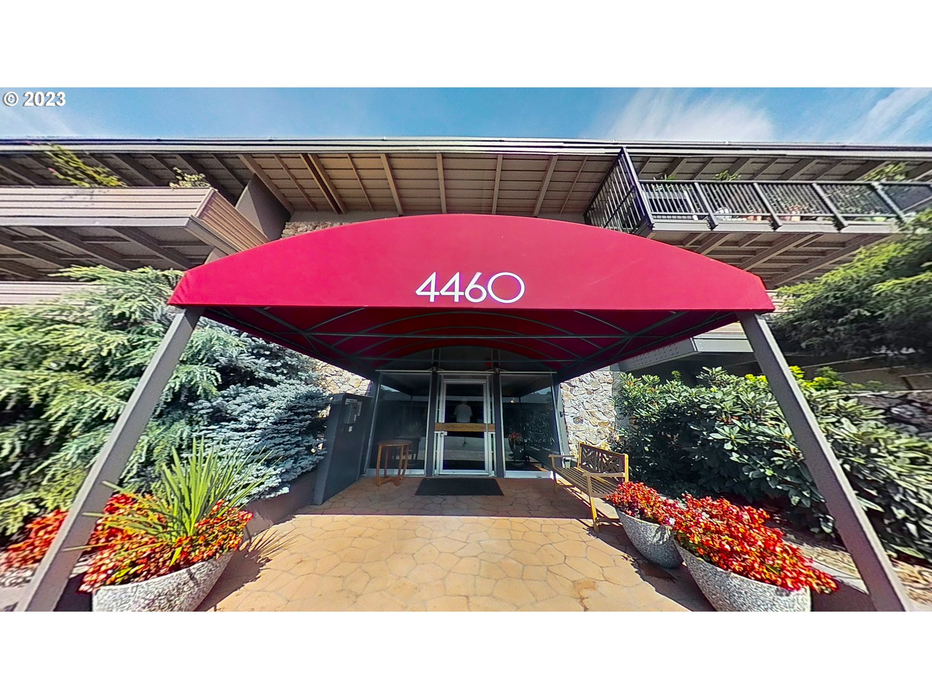 4460 Southwest Scholls Ferry Road, Unit 28A Portland, OR 97225 - Photo 5 of 22 View