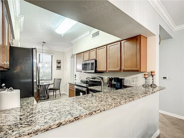 $6,300 | 9554 Trevi Court, Unit 4715, Naples, FL 34113