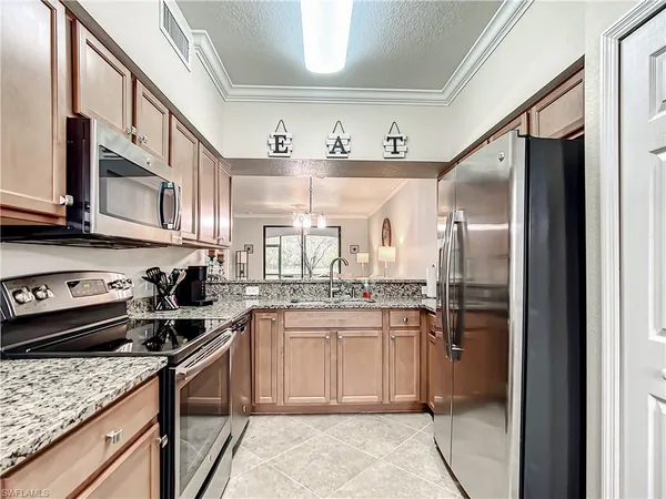 $6,300 | 9554 Trevi Court, Unit 4715, Naples, FL 34113