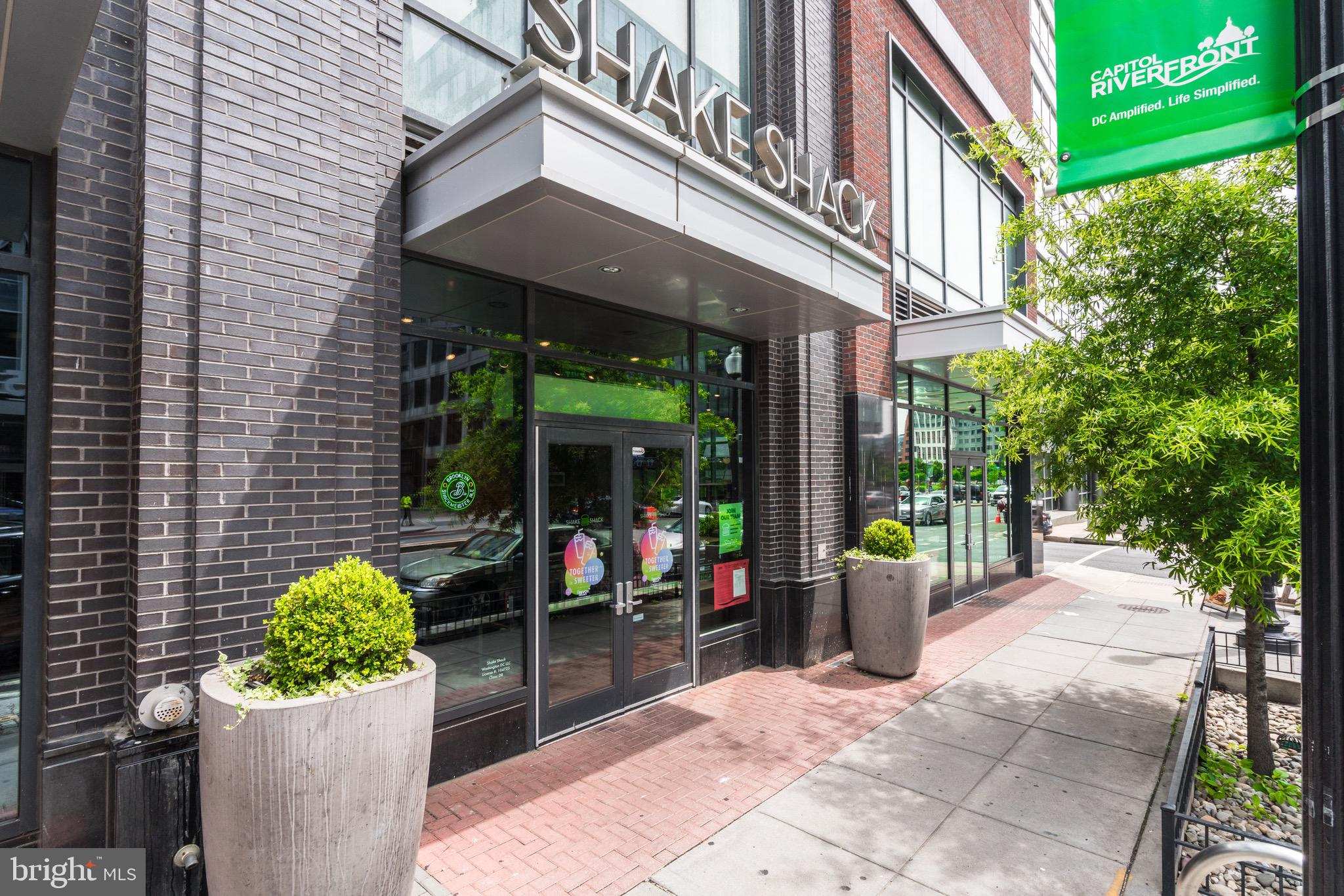 70 N Street Southeast, Unit 701 Washington, DC 20003 - Photo 27 of 29 Shake shack