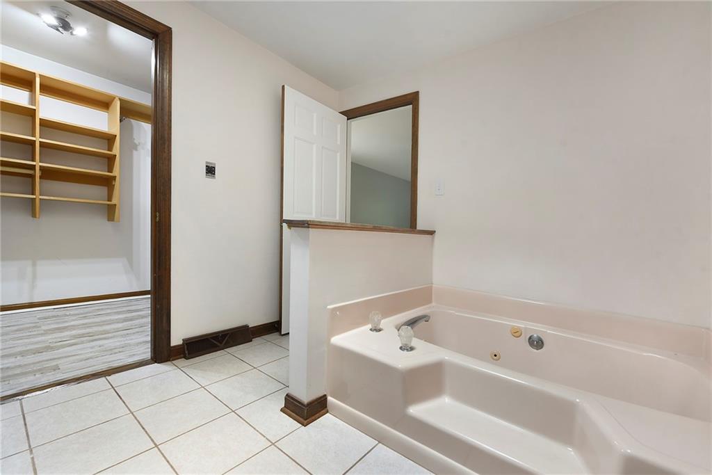 153 Oakwood Road Canonsburg, PA 15317 - Photo 34 of 50